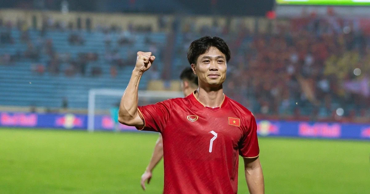 Công Phượng quay trở lại