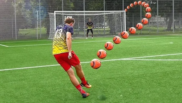 Tìm hiểu về kỹ thuật sút bóng mạnh là gì?